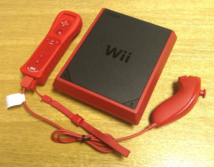 There will be fights in the Nintendo Life office over that red Wii Remote and Nunchuk combo, believe us