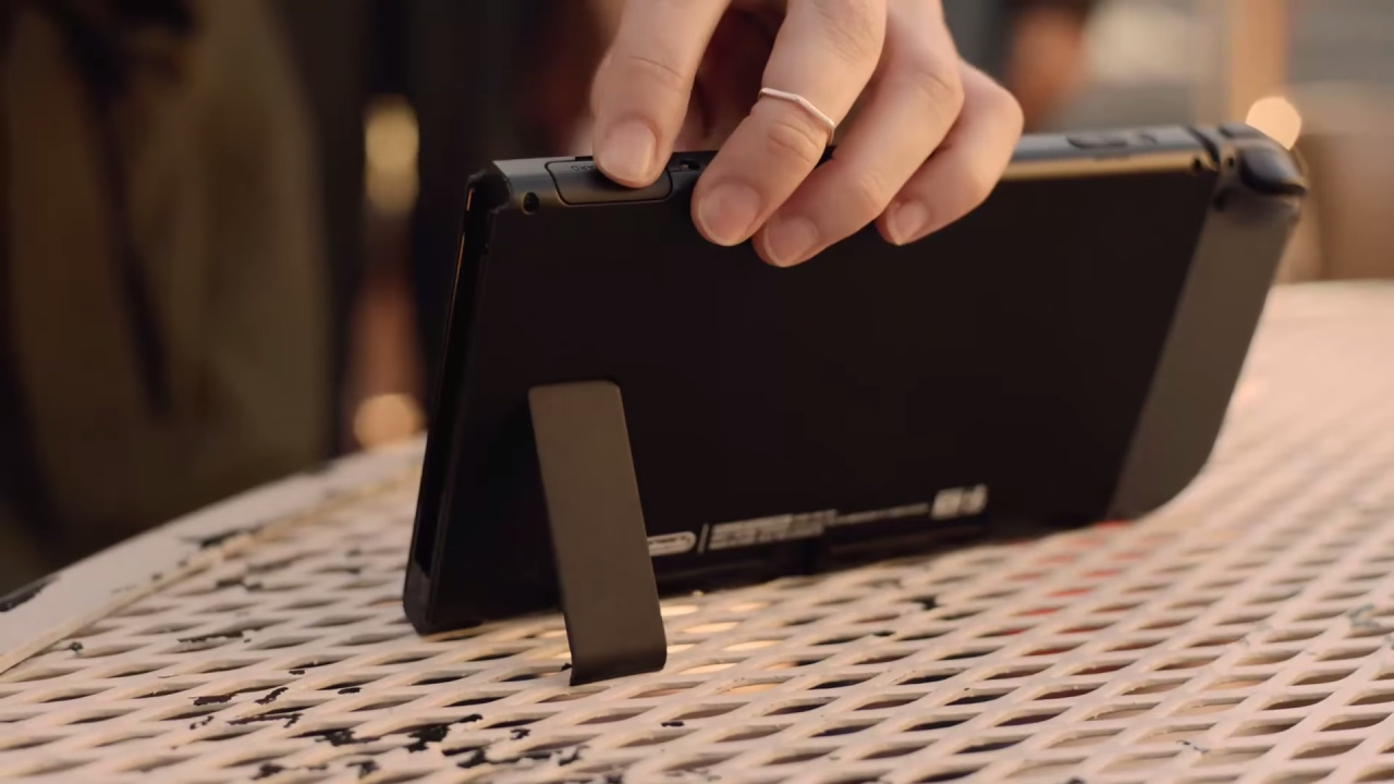 Don't Worry, The Nintendo Switch Kickstand Is Designed To Snap Off Nintendo Life