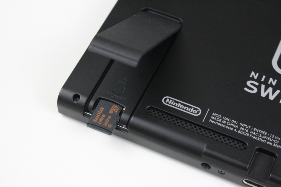 Some Retail Nintendo Switch Games Will Require You To Own A MicroSD