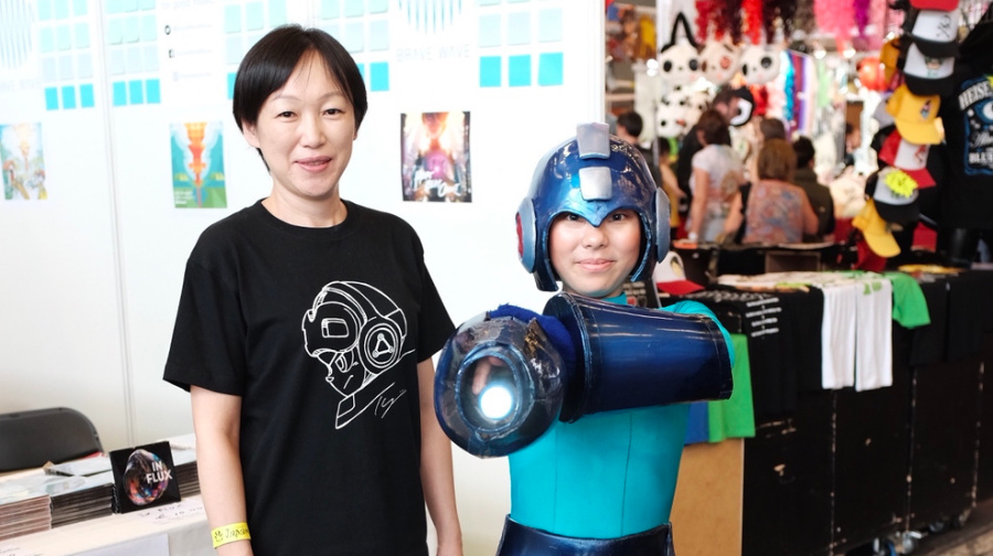 That's Manami Matsumae on the left, in case you were wondering.