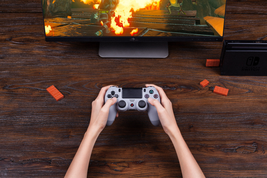 5-PS4 + Switch.jpg