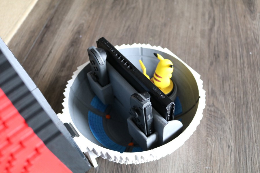 pokeballdock2.jpg