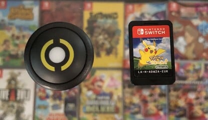 Pocket Auto Catch Light - Petit Pokémon GO Companion Packs A Punch