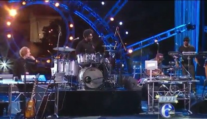 DJ Jazzy Jeff, Jeremy Ellis and The Roots Perform an Awesome Super Mario Bros. Remix