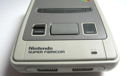 Let's check out some lightly-weathered Famicoms for comparison...