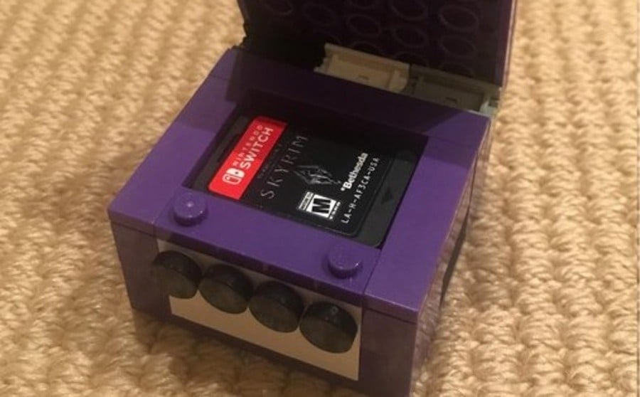 gamecube game cartridge