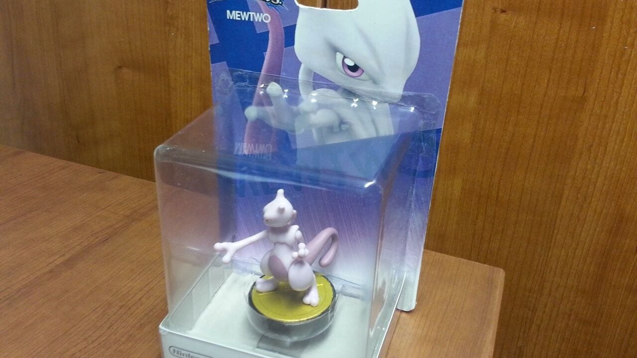 任天堂ファンがポケモンランブル U で動作するミュウツーの「amiibo」を作成、入札額は 250 ドルに