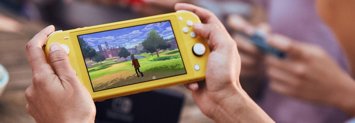 Can You Play Roblox On Nintendo Switch & Switch Lite? (2022)