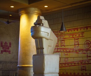 Alright, it's time we make our way into the queue for the main attraction of Donkey Kong Country, Mine-Cart Madness! There's not as much to see here as there is in the Mario Kart queue, but there are two key players that make this line completely worth the wait...