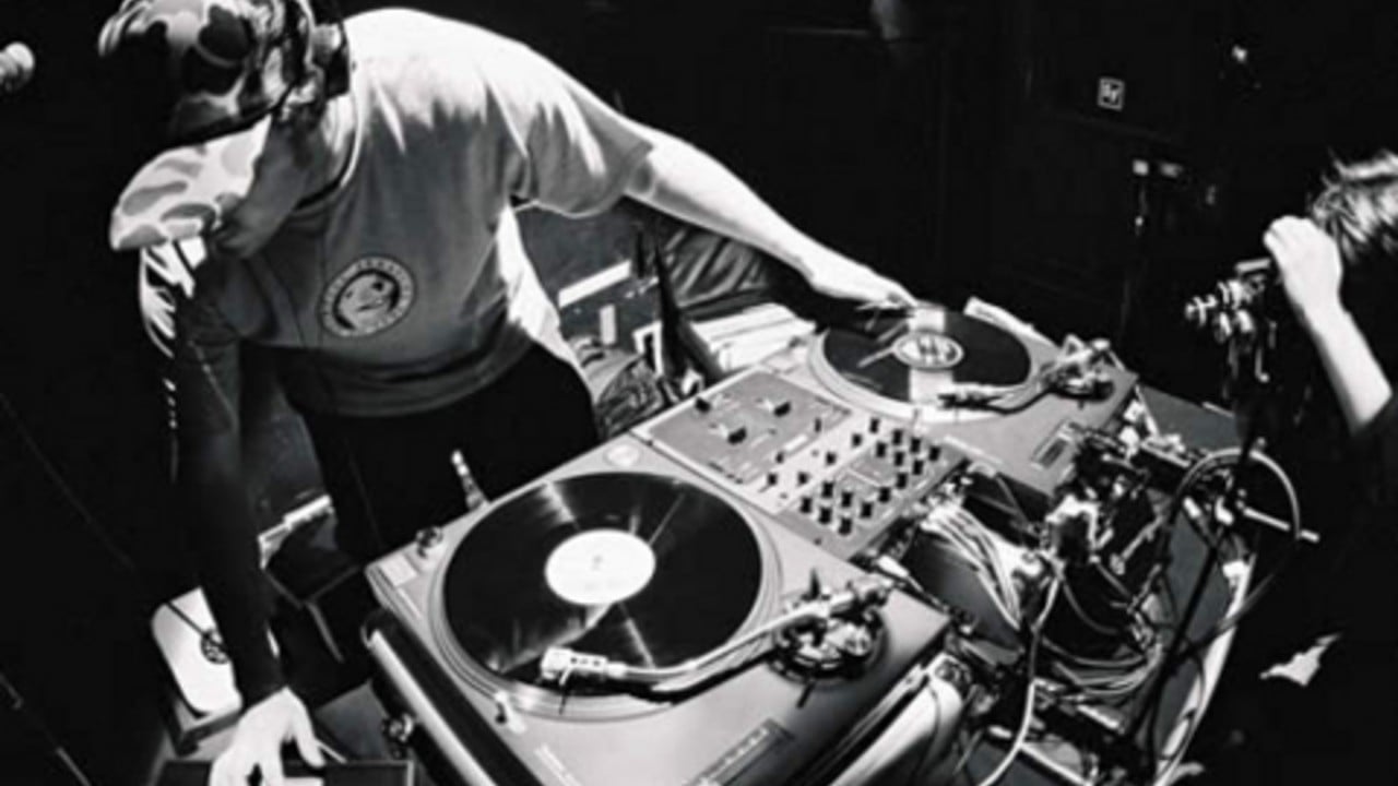 SUPER HERO DJs  DJ Courses Online - Become a better DJ!