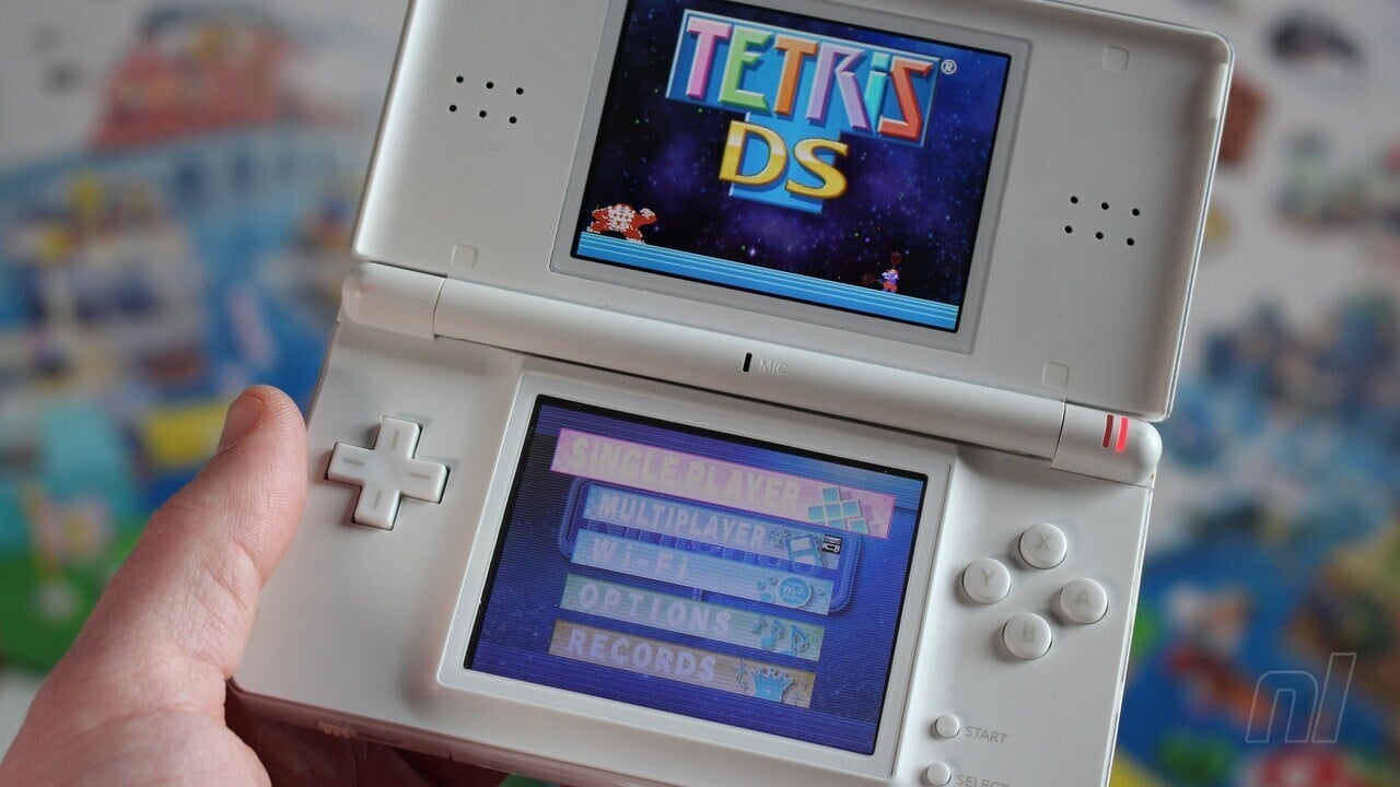 Nintendo DSi XL gets European launch date, Games