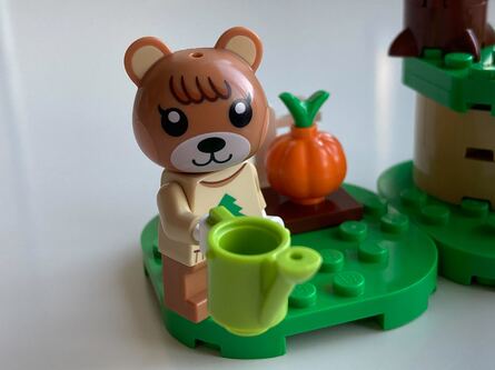 LEGO Animal Crossing – Maples Kürbisgarten 11