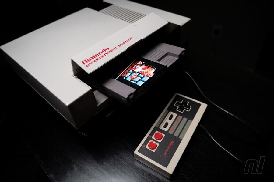 NES & Super Mario Bros