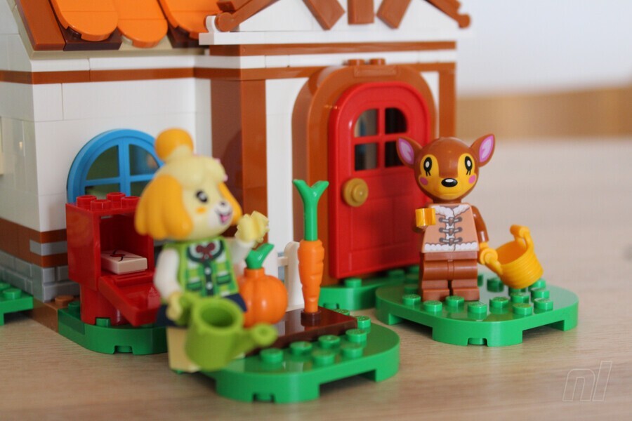 LEGO Animal Crossing - Isabelle’s House Visit 11