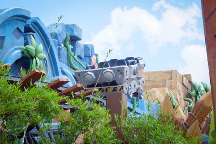 We weren't allowed to take photos on Mine-Cart Madness either, but we did our best to capture a few areas we could see from within the park! For Donkey Kong Country fans, it's something you absolutely have to ride if you're here and able