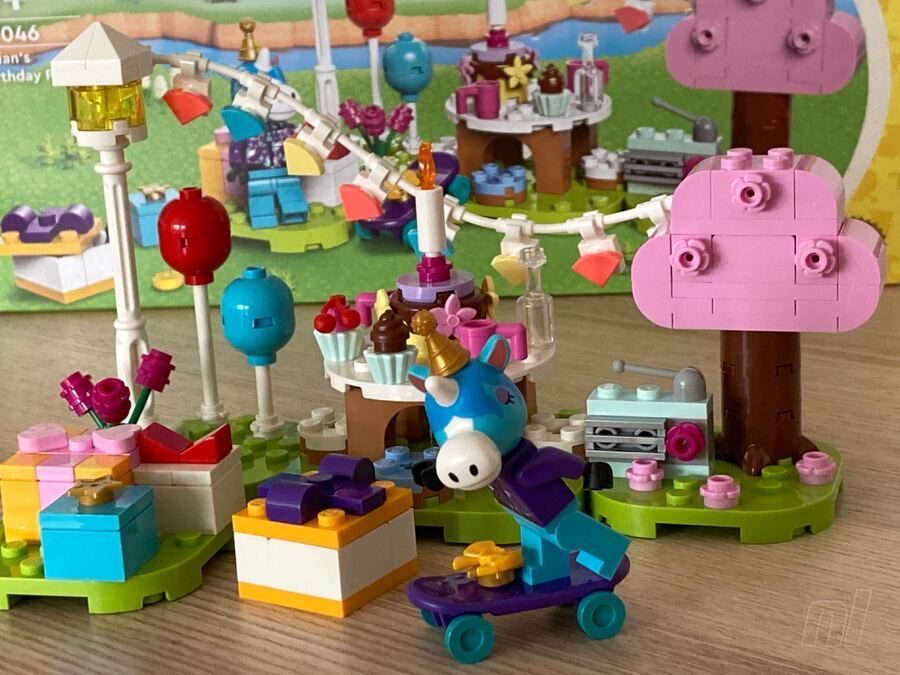 LEGO Animal Crossing - Julian’s Birthday Party 8