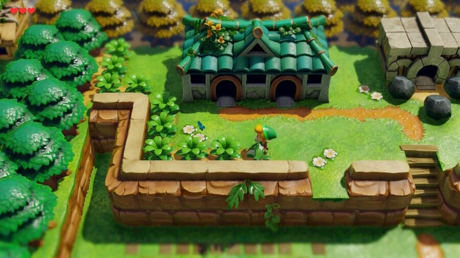 Link locates the house with two doorways in Mabe Village