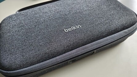 Belkin Charging Case Pro 10