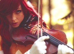 Musician Lindsey Stirling Dresses Up As Aurora From Child Of Light, Because Why Not?