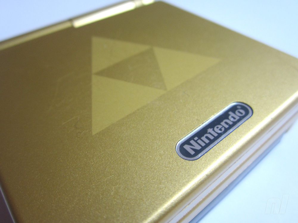 GBA SP GOLD ZELDA EDITION