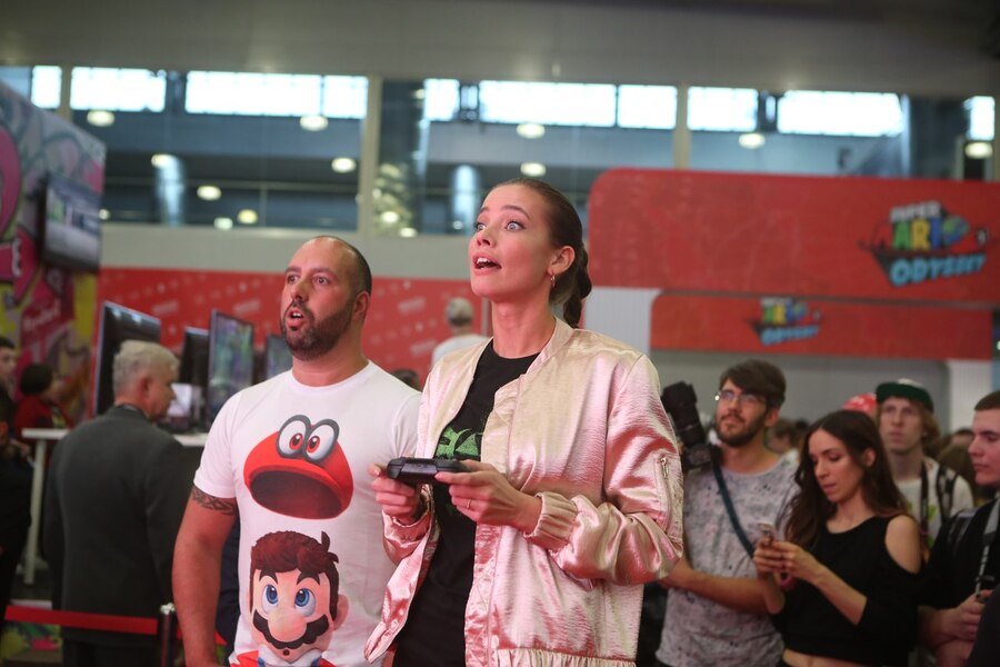 Nintendo had a big stand at Comic Con in Russia last year, with Stephanie Corneliussen of Mr Robot fame attending to play a spot of Super Mario Odyssey