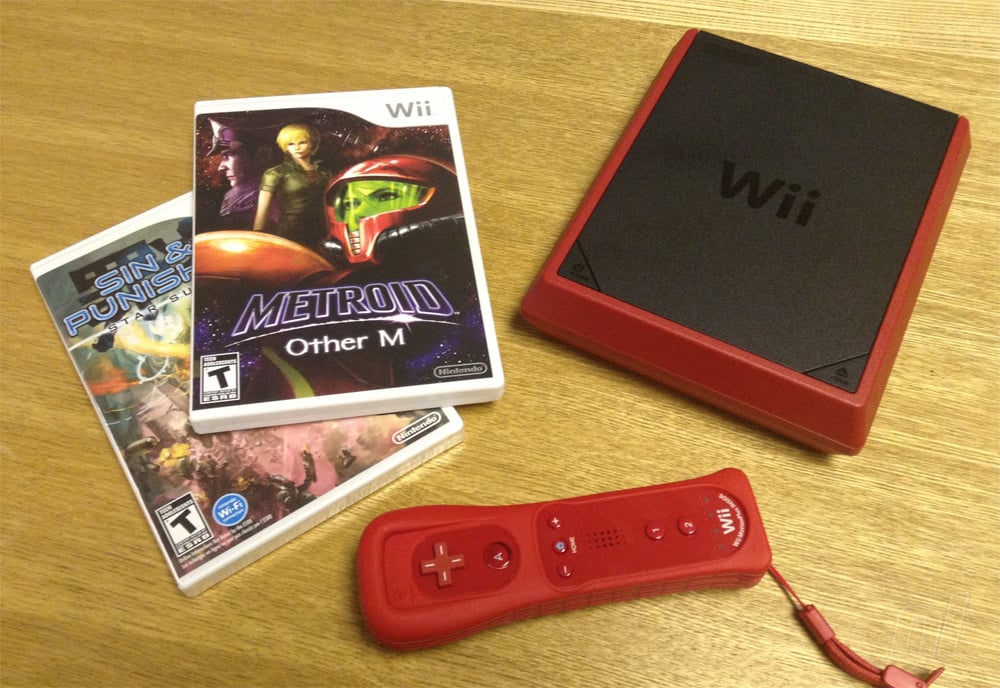 Red Nintendo Wii Mini Console Bundle Complete with Original Box & Mario  Kart Wii 