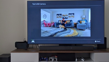 Image on the left shows the default field of view (hello Teddy!). The image on the right demonstrates how blurry things can get when zoomed in - note the difference between myself and Jim, who has the camera close up