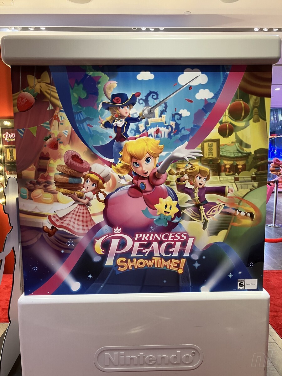 Princess Peach Showtime! Meet & Greet Gallery 25