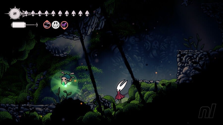 Mossberry in bug's mouth