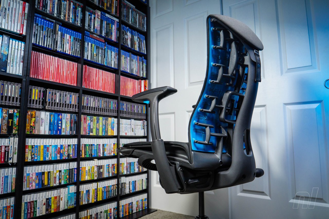 Hands We Test Cheeks On The Herman Miller X Logitech G Embody Gaming Chair | Nintendo Life