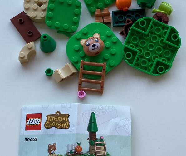 LEGO Animal Crossing - Maple's Pumpkin Garden 14