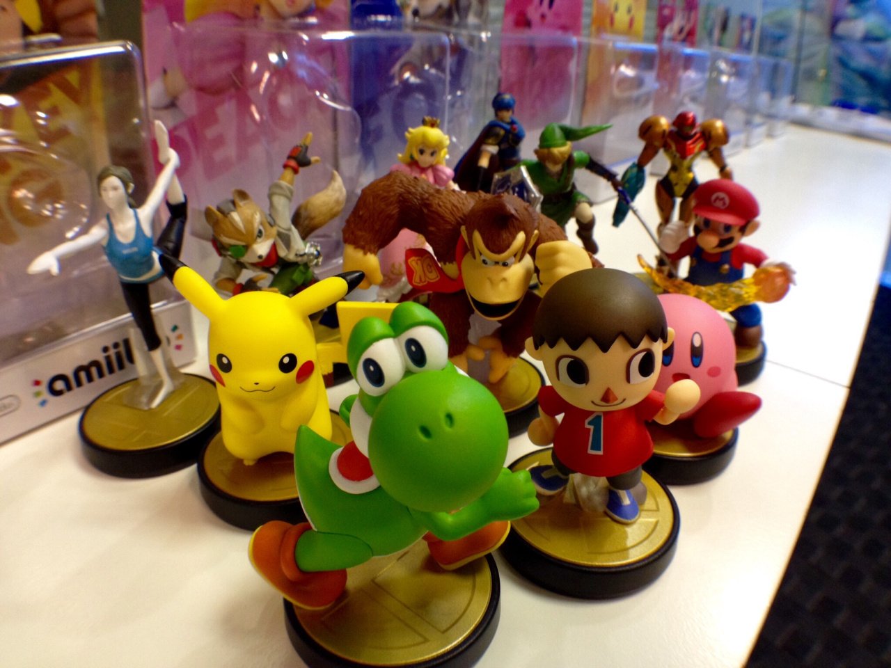 AMIIBO NINTENDO SUPER MARIO PEACH STATUA DA COLLEZIONE SMASH BROS