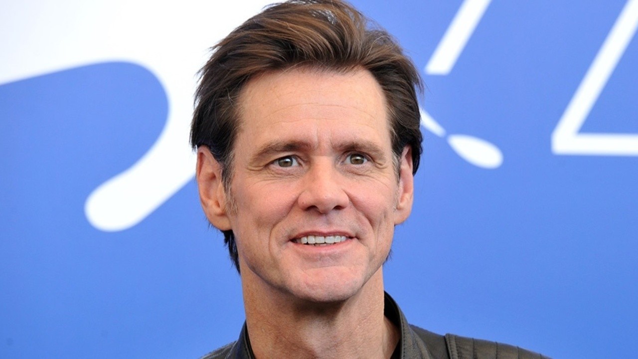 隨機：吉姆·卡里（Jim Carrey）在金球獎中提到即將上映的聲音電影