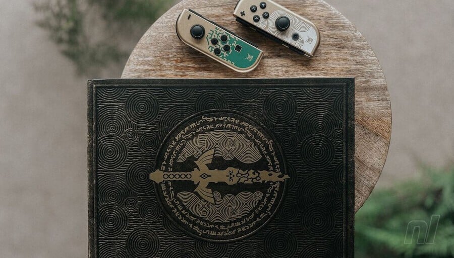 Zelda: Tears of the Kingdom Piggyback Guidebook