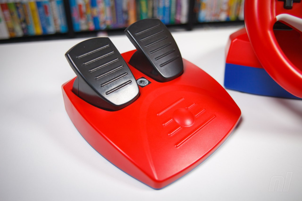 HORI Nintendo Switch Gaming Lenkrad Mario Kart Racing Wheel Pro Mini