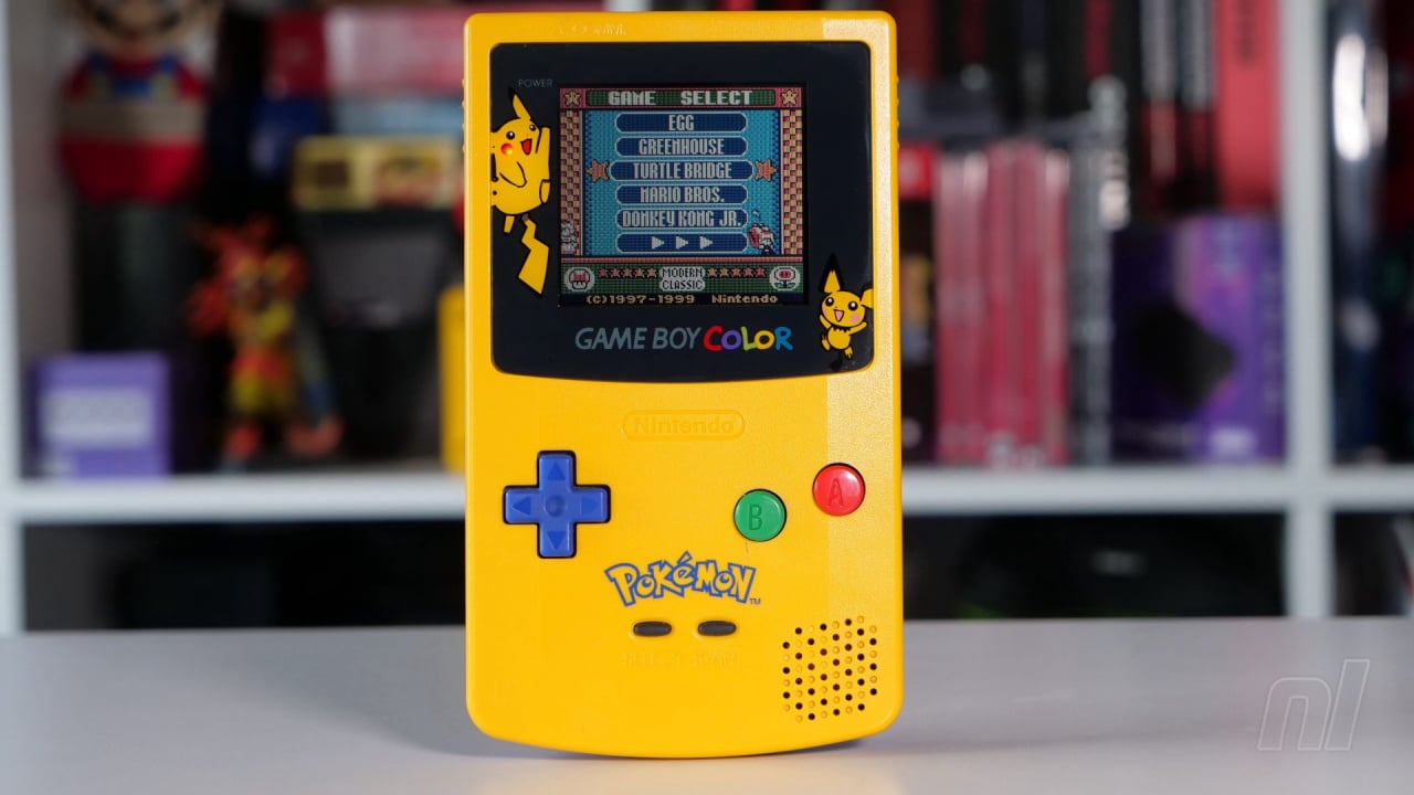 Nintendo Gameboy Color Handheld System Pokemon Special Edition