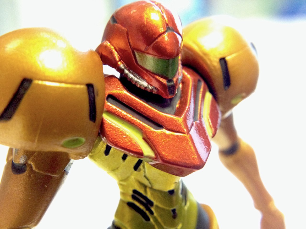 Samus amiibo NFC Sparks Curiosity in Moscow Metro: Nintendo's Figures and Real-World NFC Technology