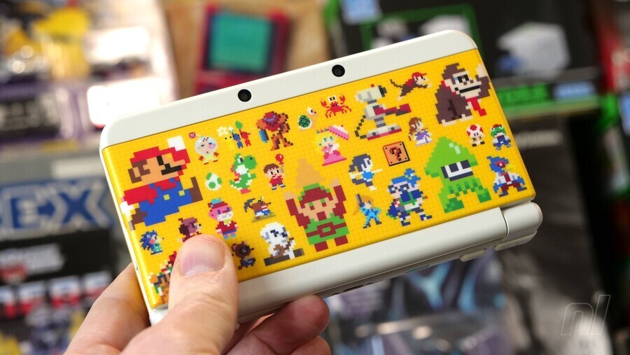 The 3DS' two outer cameras allow you to film in 3D – perfect for reliving live experiences!
