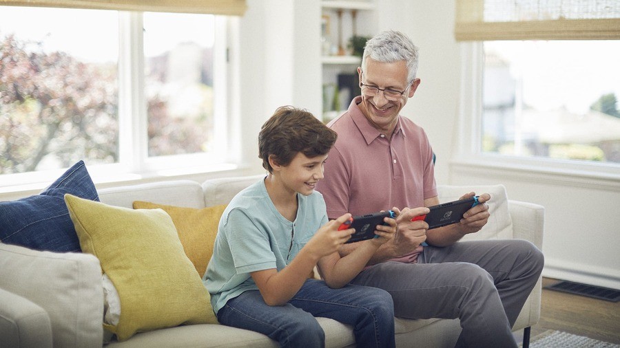 Gramps about to destroy Junior with a Red Shell. That's what you get for messing with the remote, son.
