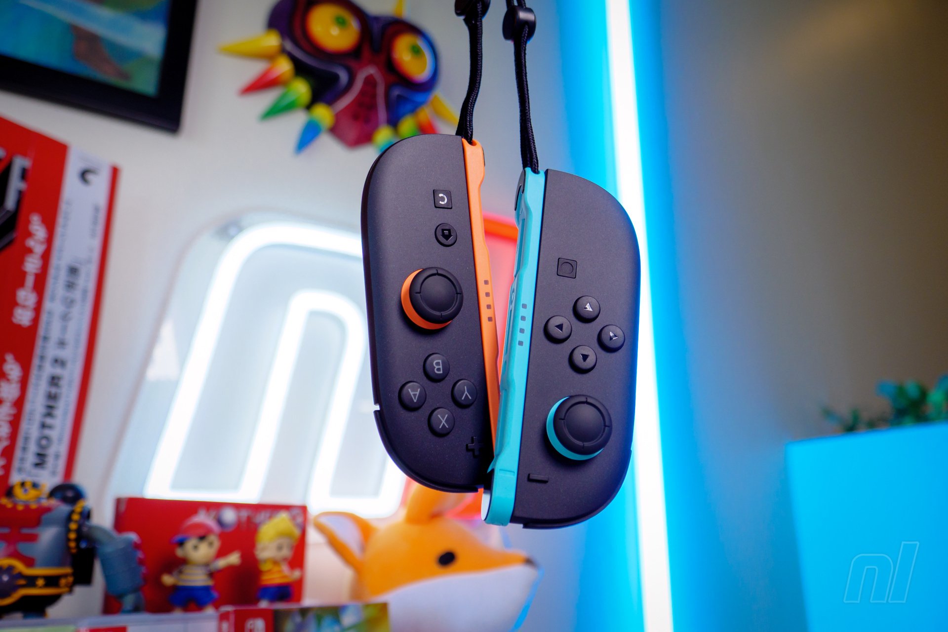 Nintendo Switch 2 Joy-Con Analysis: Familiar Design Retains Classic Analog Sticks