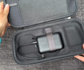 Belkin Charging Case - inside