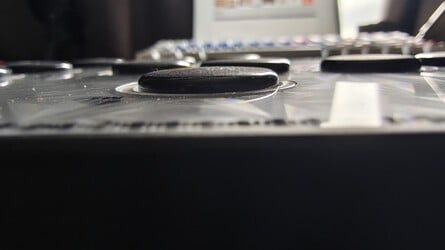 Input at its highest level (left) and lowest level (right)