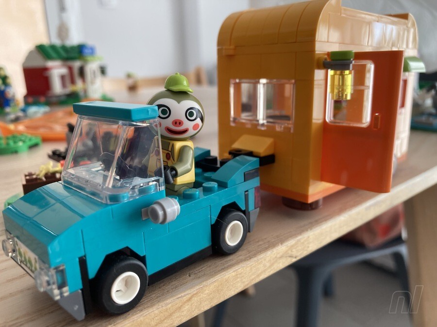 LEGO Animal Crossing - Leif's Caravan & Garden Shop