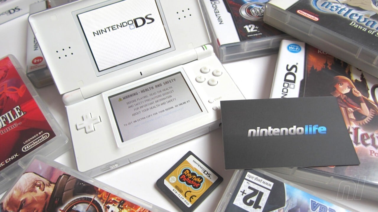 Classics: Nintendo DS Lite Nintendo