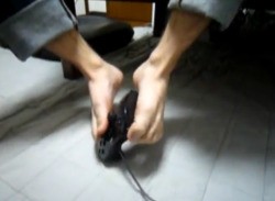 Japanese Gamer Clears Ocarina Of Time Using Only His Feet