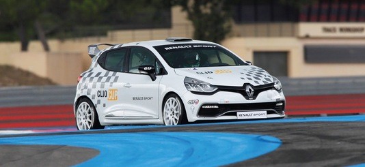 2013 Renault Clio RS Cup Racer Front Right Side