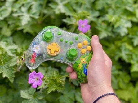 PDP Pikmin Clover Patch REALMz Wireless Controller