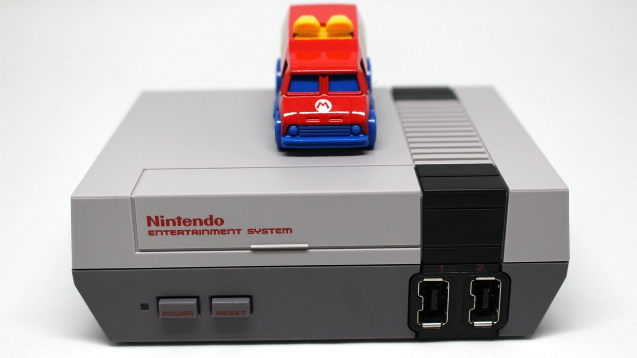eBay はあなたの NES Classic Mini で確実な利益を提供することで、あなたの中のダフ屋を養います