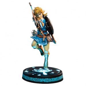 The Legend of Zelda: Breath of the Wild Link Figurine (Collector's Edition)