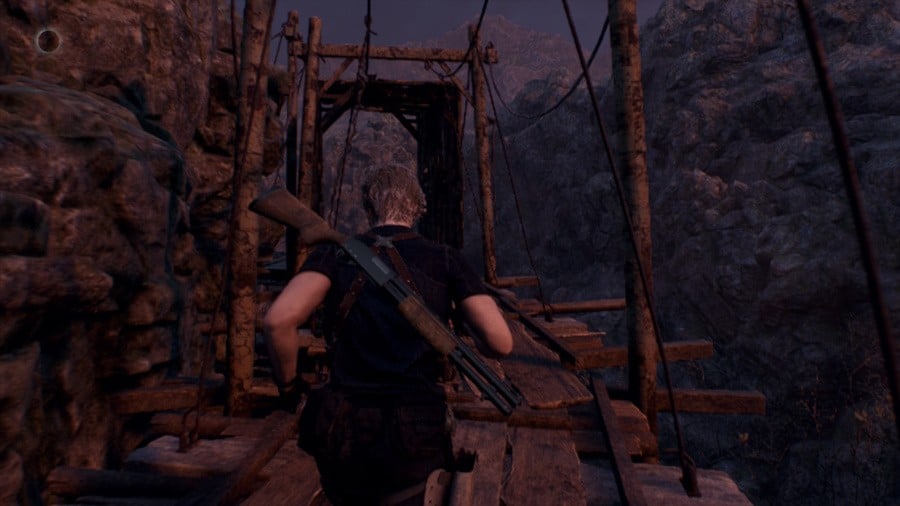 Resident Evil 4 Gold Edition Review - Screenshot 4 of 5